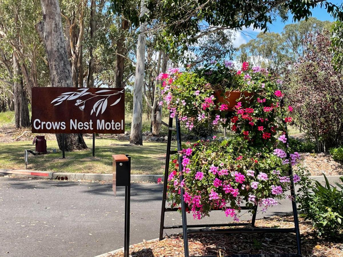 Crows Nest Motel エクステリア 写真